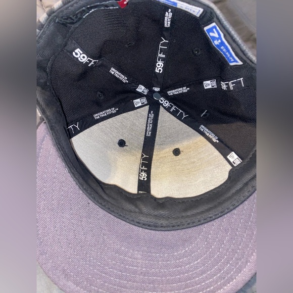 Quicksilver 59FIFTY fitted hat. 7 1/8. NWT - Picture 4 of 4